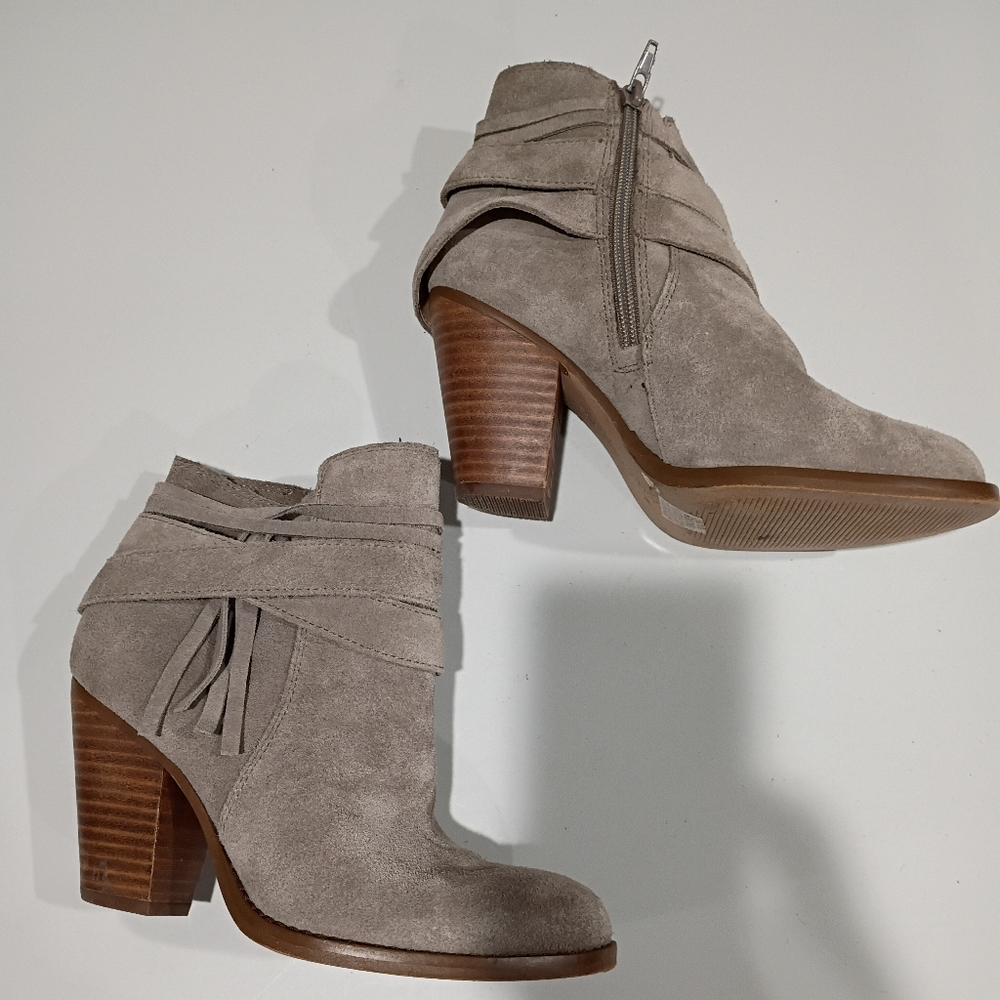 Sole Society Gray Suede Ankle Boots Size 6.5M - Picture 2 of 13